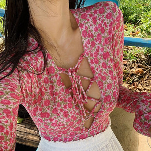 2024 Korean-style Dongdaemun Deep V Strap Floral Sexy Swimsuit Women's Long-sleeved Slim-fit Small Chest Hot Spring Swimsuit