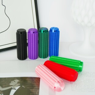 Трансграничная игрушка под давлением Рука держит маленький рулон Mini Grippie колючий маленький захват тревожный инструмент брелок