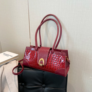 2025 Spring and Summer New Elegant Mature Simple All-match Urban Commuter Women's Bag Portable Shoulder Crossbody Bag Large Capacity