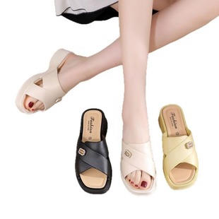 Open Toe Slippers Women's 2024 Summer New Plastic Fish Mouth Sandals Women's Summer Outer Wear Summer Bath Thickened Slippers