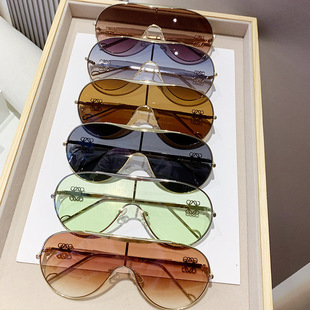 European and American Metal One-piece Sunglasses One-piece Large-frame Sports Goggles Cycling Windproof Sunglasses for Men and Women