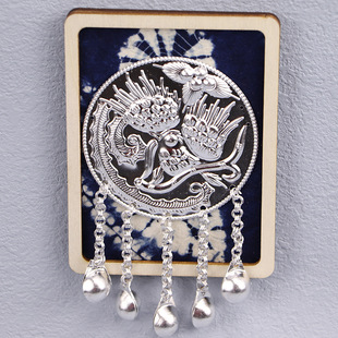 Wholesale special offer Guizhou characteristic tie-dyed imitation Miao silver refrigerator magnets creative refrigerator magnets characteristic travel tie-dyed magnetic