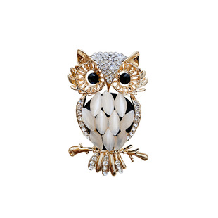 Diamond-encrusted hollow owl Crystal Opal car air outlet perfume clip car air conditioning aromatherapy car interior