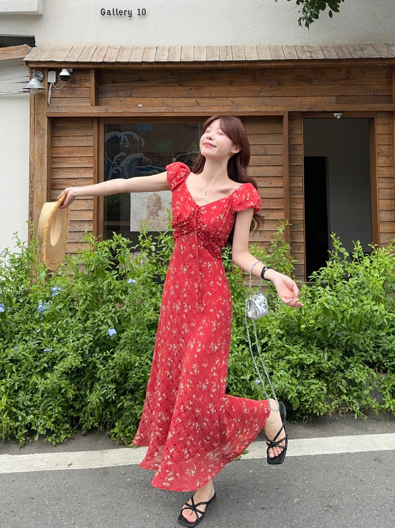 Designed Age-Reducing Floral Puff Sleeve Dress for Women Summer 2025 New Waist-Cinching Niche Korean A-Line Long Skirt