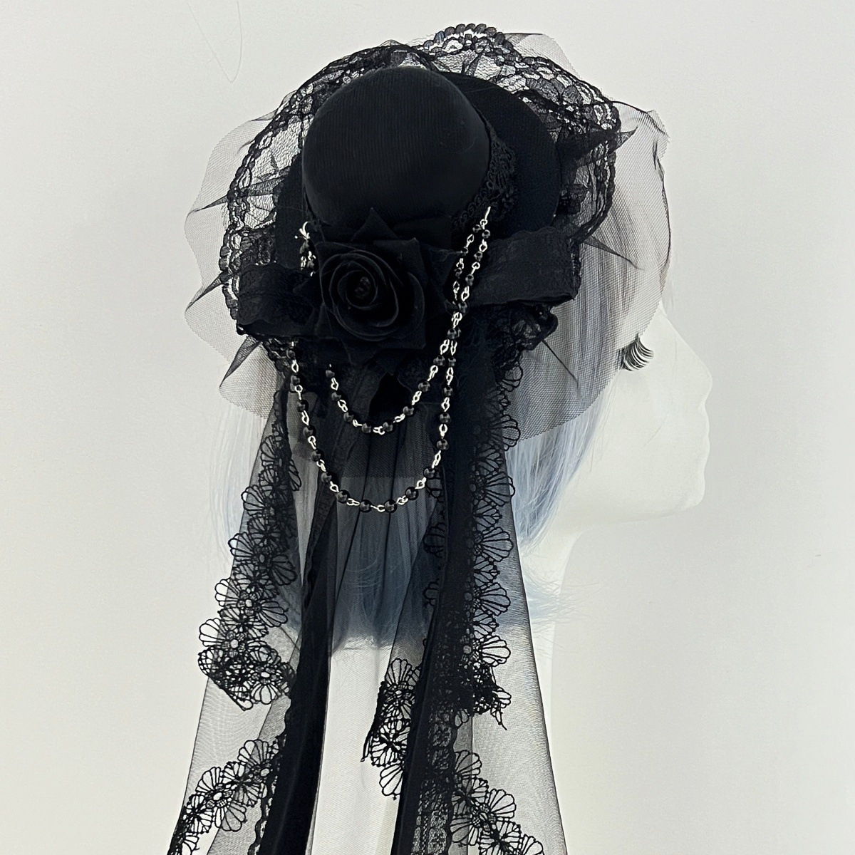 Gothic style performance with dark veil, weeping rose, small hat, hair clip, European and American retro chain hair accessory