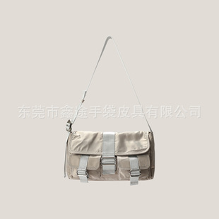 Fashionable Baguette Design Shoulder Bag Multi-Flap Pocket Pants Functional Messenger Bag Popular Versatile Shoulder Crossbody Bag Customized