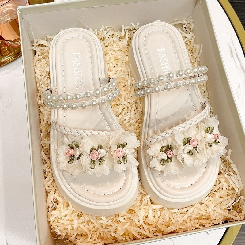 Versatile women's 2026 summer new style fairy flower slippers thick-soled sweet pearl sandals two-way
