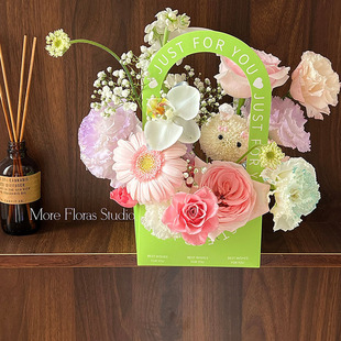 New Niche New Flower bouquet portable flower box simple design mini portable flower high-end portable paper box