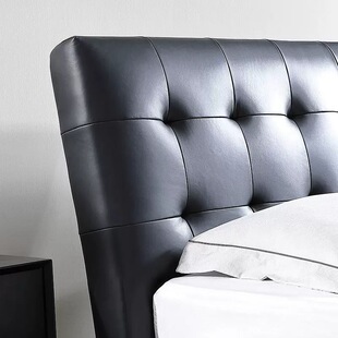 Black Leather Bed Italian Minimalist Double Master Bedroom Queen Bed 1.8m Light Luxury Soft Bag Head Layer Cowhide Bed Foshan Furniture