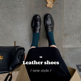 2023 grape mom same style Spring and Autumn New retro loafers chunky heel slip-on loafers small leather single-layer shoes for women