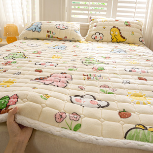 Class A maternal and infant grade milk velvet quilted mattress fleece-lined thickened student dormitory warm flannel mattress wholesale