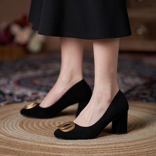2023 new square toe chunky heel high heels plus size commuter work shoes versatile small size women's shoes black suede