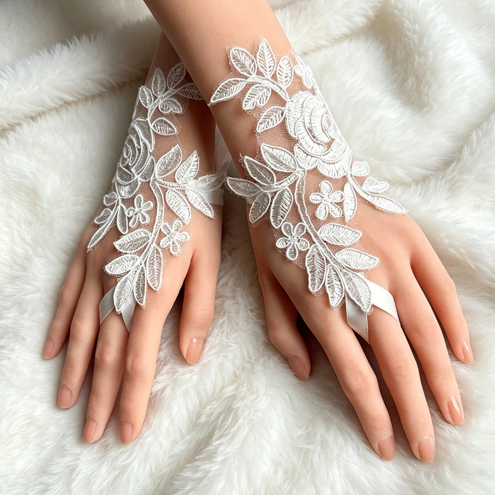 European and American Fashion Black and White Handmade Lace Hand Jewelry Rings Bridal Hand Jewelry Wedding Supplies Beach Travel Photography Gloves