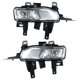 Suitable for Nissan Qashqai 2018 2019 front bumper fog lamp fog lamp assembly halogen fog lamp