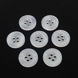 In stock wholesale resin black and white pearlescent shirt button two eyes four eyes wide edge thin edge color solid color coat button