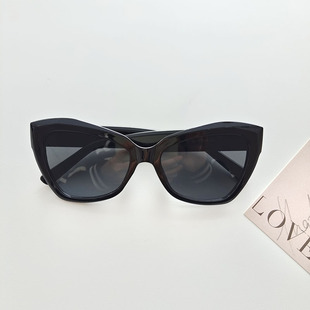 2024 new European and American personalized Street retro cat eye sun protection sunglasses simple polygon large frame face-looking small sunglasses