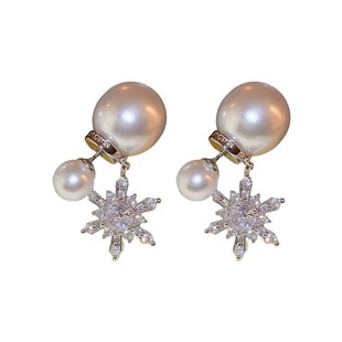 Niche Design Elegant Bow Snowflake Earrings Light Luxury All-match High-end Ear Studs Women's Fashion Simple Ear Accessories