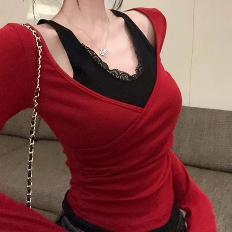[번개 창고 핫 스타일] 패셔너블한 홀터넥 브이넥 탑이 돋보이는 페이크 투피스 섹시 퓨어욕망 핫걸 레이스 티셔츠