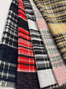 Woolen woolen cloth in stock small fragrant style plaid coat clothing/shoes and hats/luggage fabric Shaoxing supply