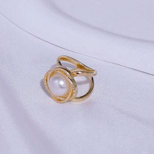Factory spot Pearl scarf buckle wholesale Korean fashion shawl buckle scarf overcoat buckle high-end jewelry decoration