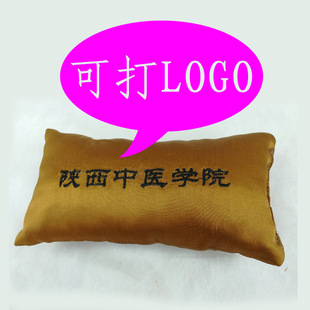 Filled silk floss ordinary brocade satin silk fabric pillow-shaped traditional Chinese medicine pillow pulse pad pulse pad hand pillow