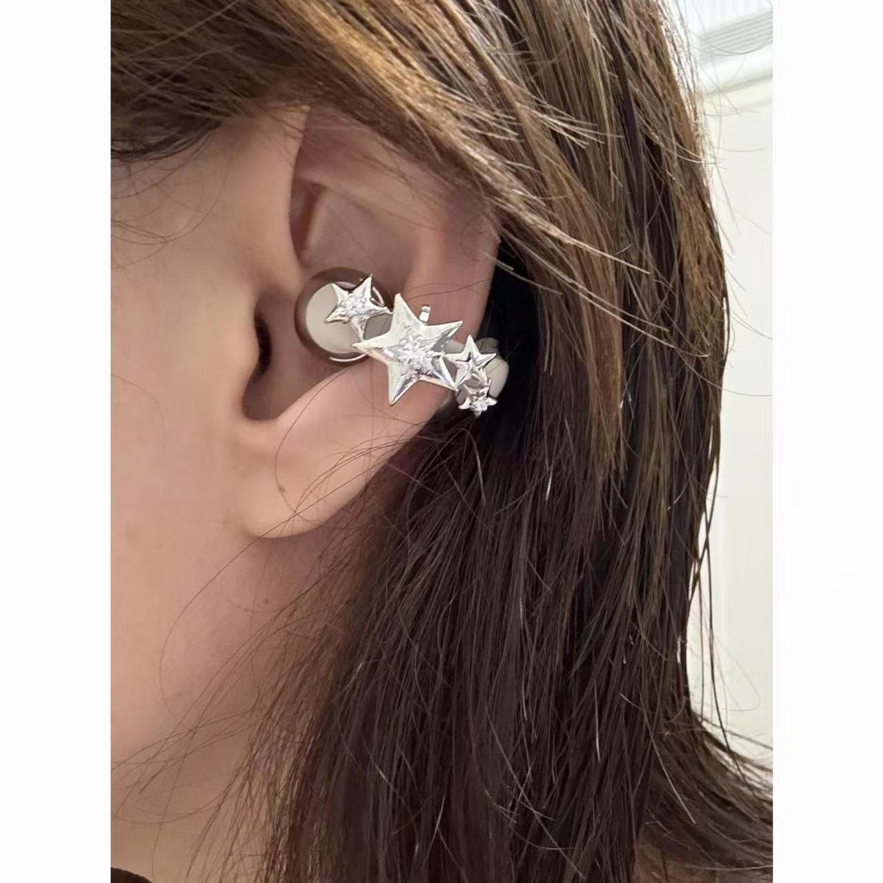 Popular Full-Diamond Butterfly Tassel Headphone Clip Collection, Light Luxury Fashion Design, Versatile and Unique Decorative Headphone Clip Buckle