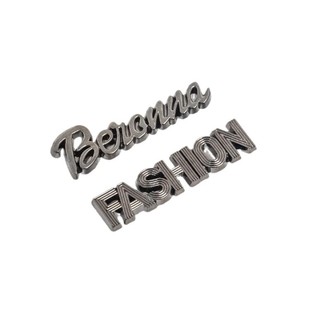 Die-Cast Metal Clothing and Clothing Can Be Customized with Logo Sewing Holes, Metal Signs, Outwear Hardware Decorative Metal Nameplates