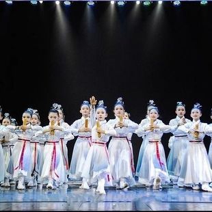 Children's ambition, youth line, classical dance, costume, opening ceremony, ink and wash recitation, performance, hanfu, Chinese studies, Chinese studies, Chinese studies, and Chinese studies