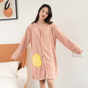 Bath Towel Women Wearing Household Hooded Poncho Bathrobe Autumn and Winter Long Sleeve Pineapple Coral Fleece Bathrobe Home Clothes