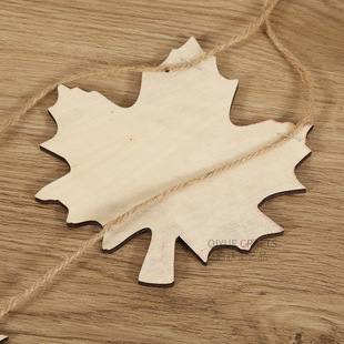 Creative wooden crafts maple leaf pendant home decoration photography props boxwood laser cutting wholesale