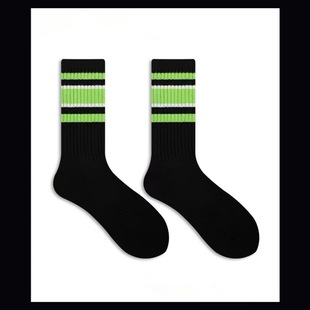 Autumn and Winter mid-calf socks for women ins fashionable striped sports mid-calf stockings Street with white shoes shark pants
