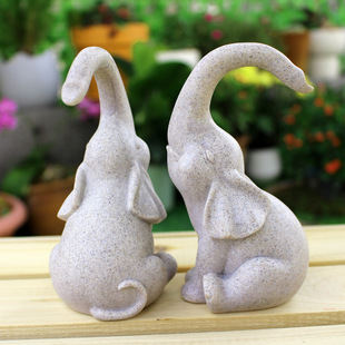 Cross-border New Love Elephant Set Two Garden Ornaments Resin Imitation Stone Outdoor Animal Statue Landscape Home Decoration