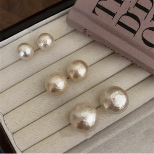 mona Same Style Earrings Xinjiang Cotton Big Pearl Retro Earrings Oversized Light Luxury High-end French Earrings Shine Face Small