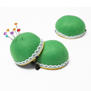 Green needle holder handmade sewing diy accessories needle holder portable wrist needle holder lace edge needle pad