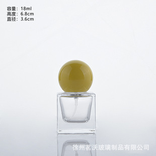 in stock wholesale 18ml glass perfume bottle 15ml wooden cap essential oil spray bottle small capacity bayonet perfume split bottle
