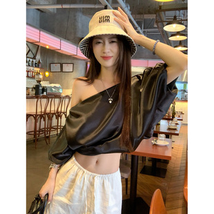 2025 New Summer Korean Style Slanted Shoulder Bubble Short-Sleeved Satin Shirt Short Sexy Style Niche Top