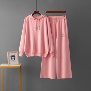 Trendy brand mm2024 early autumn new niche design three-dimensional steel stamping hot drilling letters hooded sweater pants suit