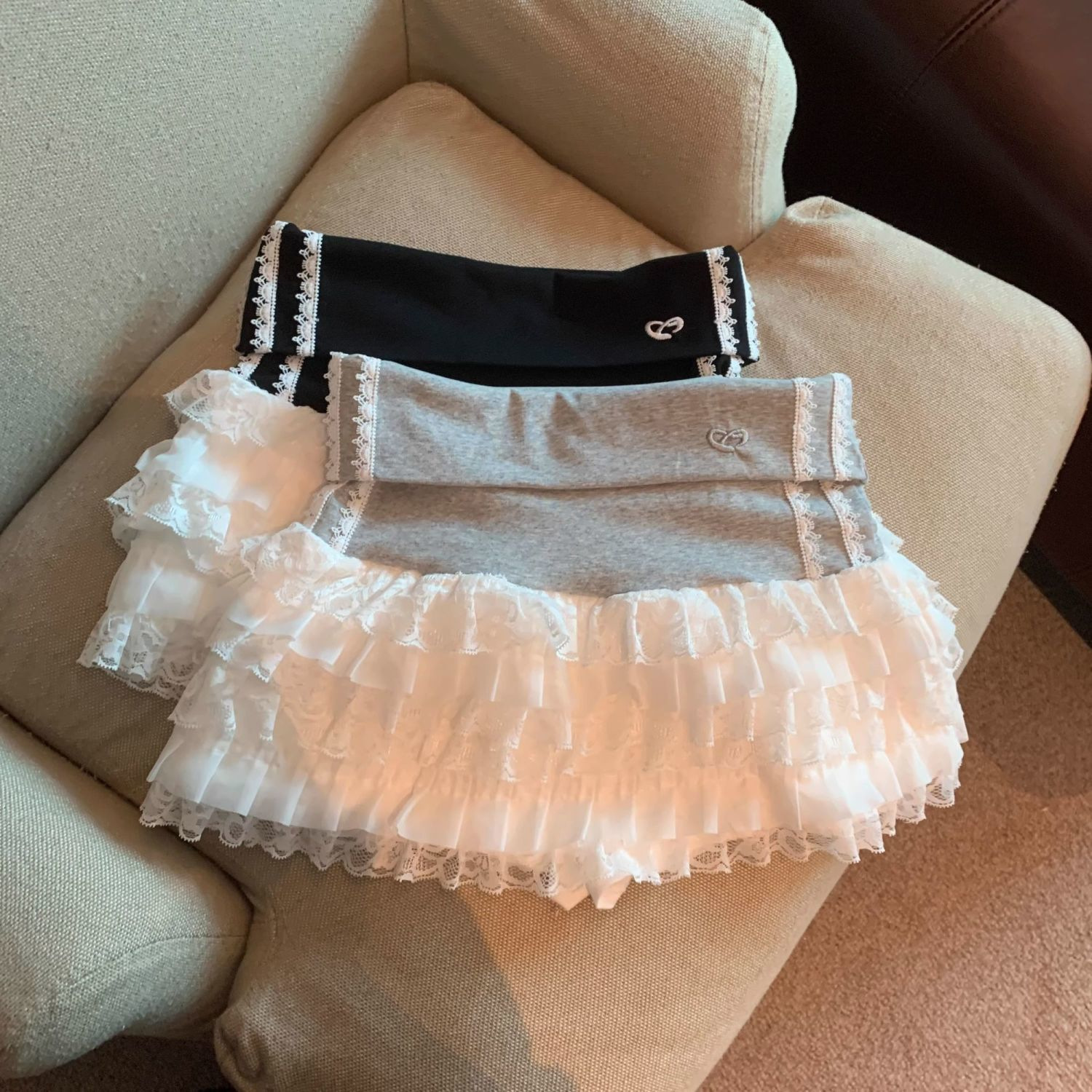 Ballet Style Pure Lust Sexy Lace Splicing Fluffy Cake Skirt for Women in Autumn Unique and Beautiful Short Hip-Hugging Skirt