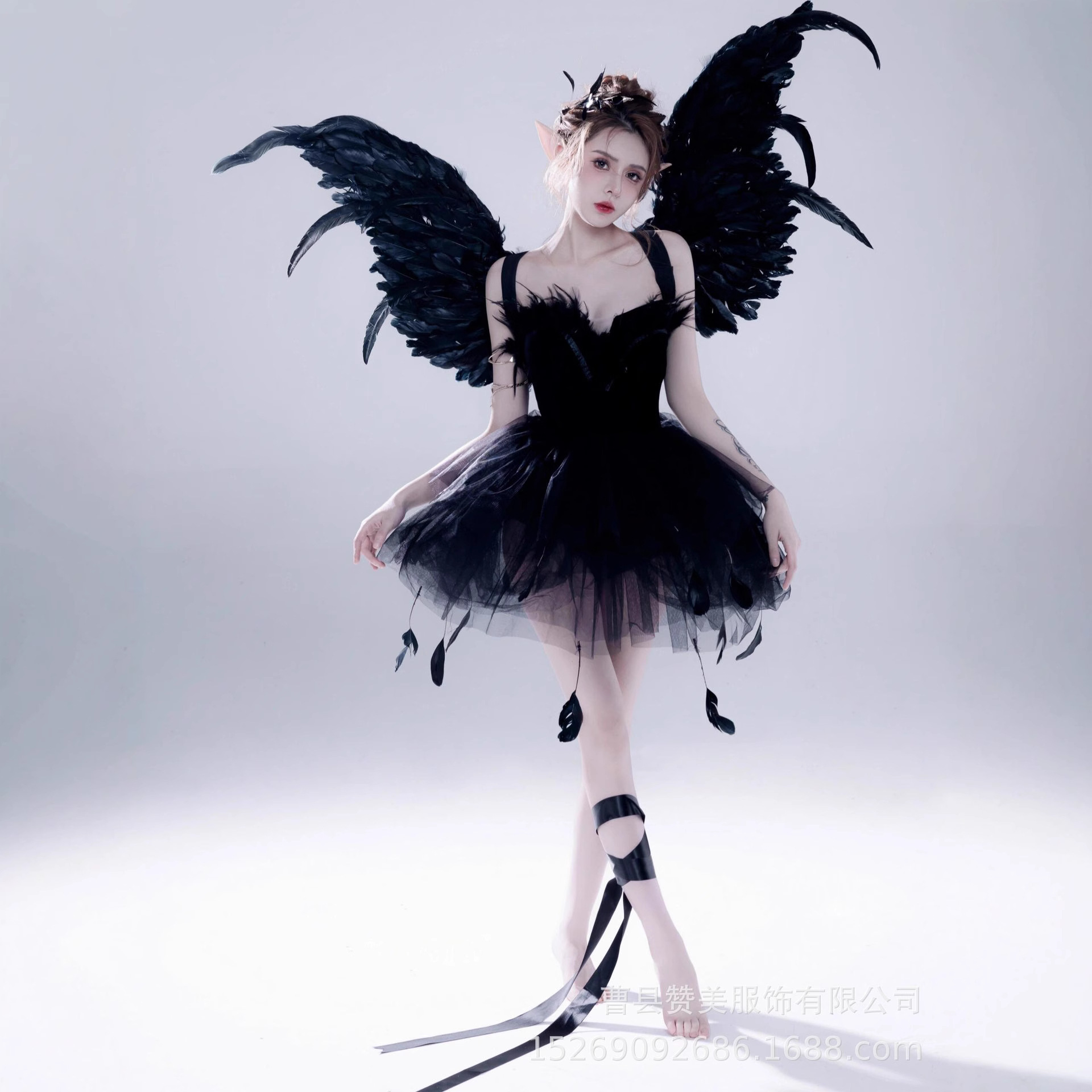 Photo Studio's New Christmas Theme Pure Lust Black Swan Girl's Personal Portrait Atmosphere Indoor Photo Art Photo