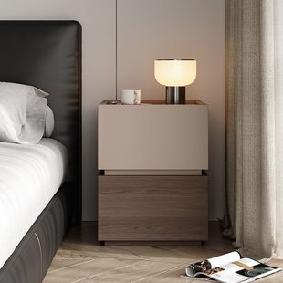 fLE2024 New Italian Style Minimalist Bedside Table Modern Simple High-end Creative Bedroom Solid Wood Bedside Cabinet
