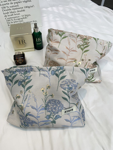 Cosmetic bag a batch of small fresh portable large capacity portable travel skin care products storage bag clutch bag