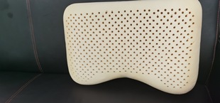 Destocking defective products Thailand imported natural latex factory wholesale chopsticks plate flat pillow home headrest a pair of neck pillow