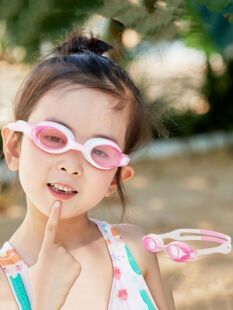 Cross-border supply silicone anti-fog waterproof swimming glasses children's goggles swimming cap nose clip earplug set swimming generation