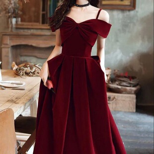 Toast Dress Bride 2023 New Women's Spring and Summer off-shoulder Engagement dress Wedding Red Dress Slimming Hair