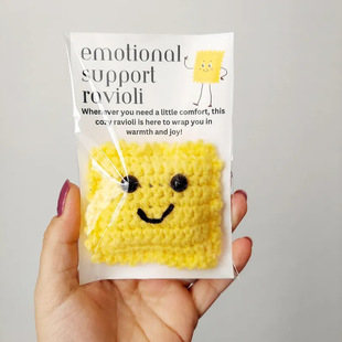 Трансграничные взрывы Emotional Support Ravioli Эмоциональная поддержка равиоли вязаные куклы ручной работы