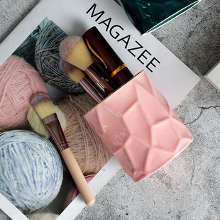 Fashion creative irregular ceramic pen holder Nordic cosmetic brush storage ornaments desktop stationery crafts flower holder