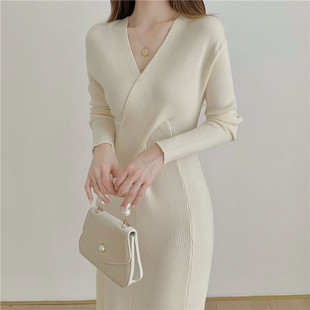 Autumn and Winter Japanese new knitted sweater dress elegant slimming V-neck dress bottoming inner wear slim fit