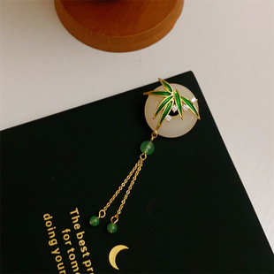 Elegant Chinese style Rouge green bamboo leaf imitation Hetian jade Ruyi tassel brooch corsage all-match cheongsam pin buckle