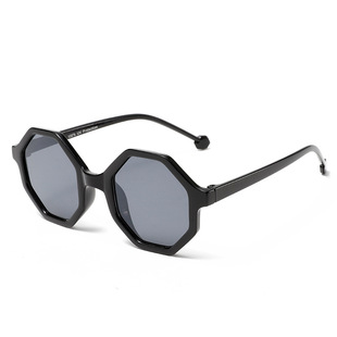 2024 new children's sunglasses for boys and girls outdoor travel sunglasses UV-resistant sunglasses with six frames