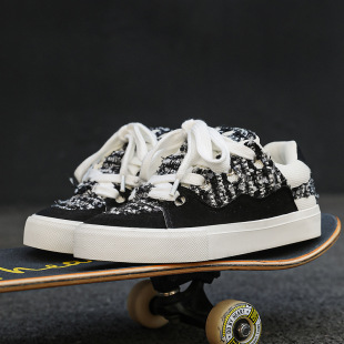 2024 New Student Couple Low-top Vulcanized Bread Sneakers Women's Shoes National Tide Niche Sports Casual Men's Shoes X200
